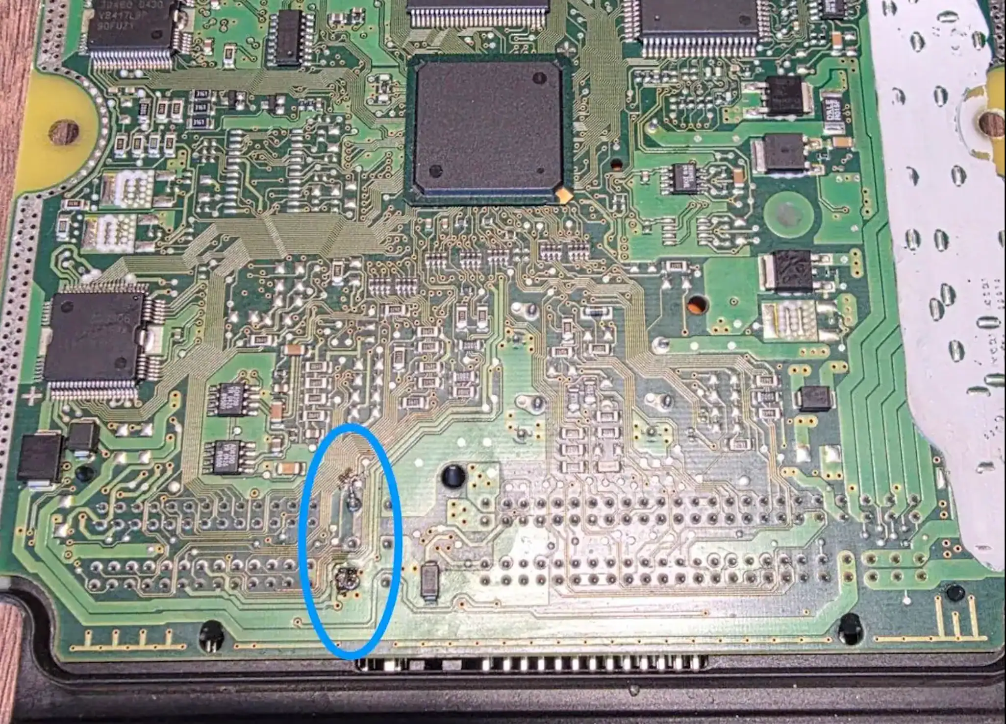 Пошкоджена плата ECU Mercedes